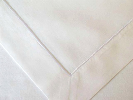 Satin Stitch - White - Napkin (50 x 50)