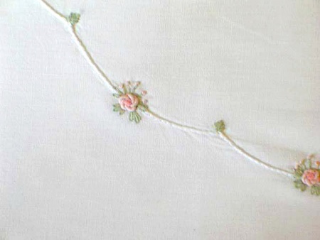 Scalloped Ring of Roses - Pink, Sage and White - Cot Pillow Case (40 x 56)